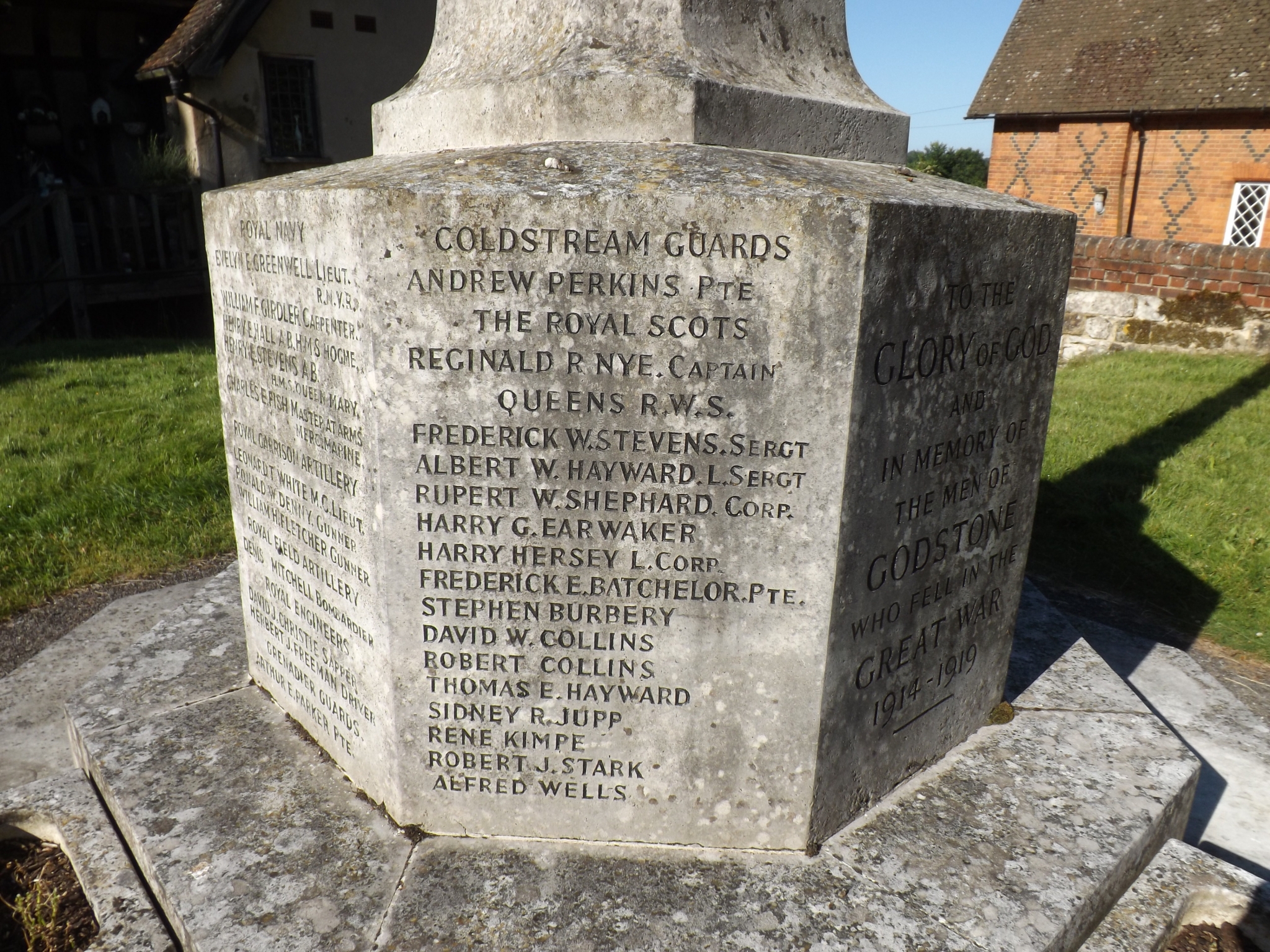 GODSTONE War Memorials Online